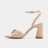Angelknot Riemchensandale mit Blockabsatz
