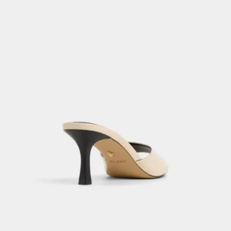 Annaberaen Mule mit Absatz, Kitten-Heel