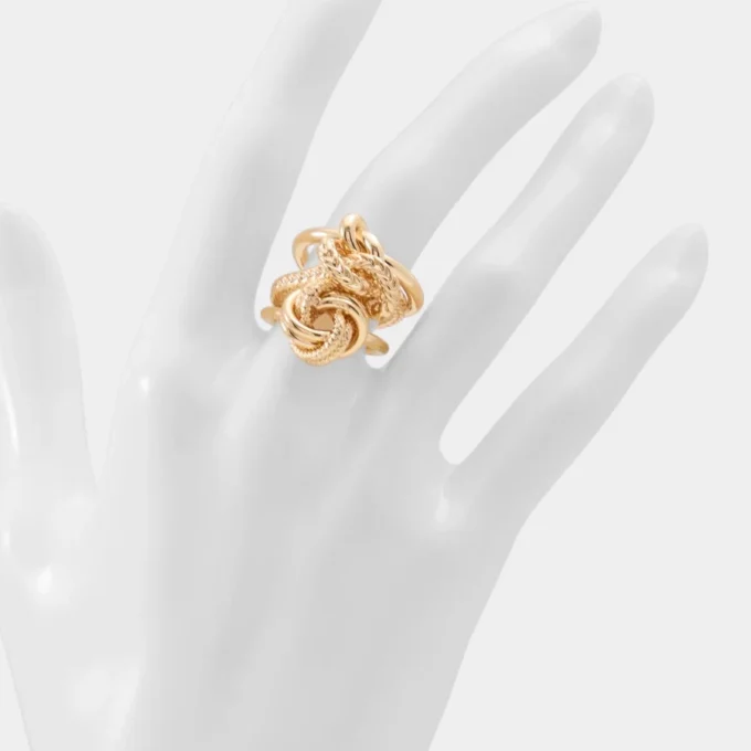 Aurom Ring