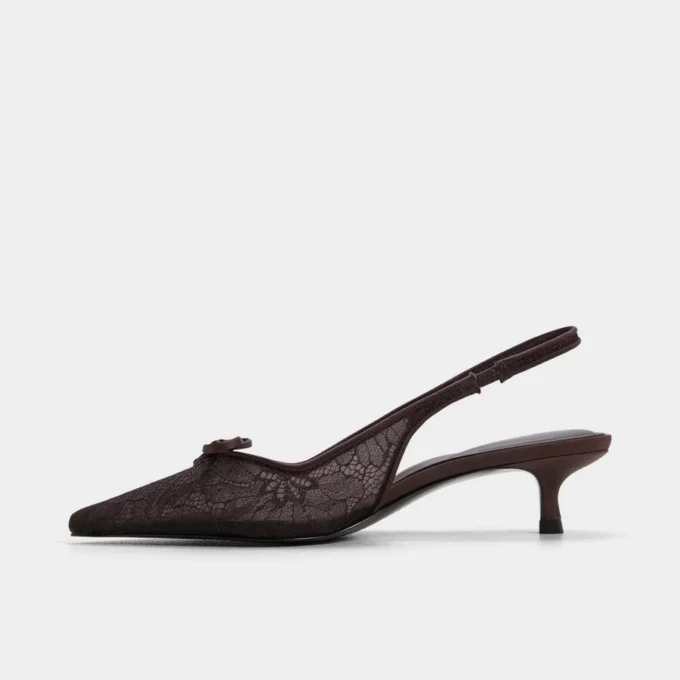 Azaro Slingback-Sandale mit Kitten-Absatz