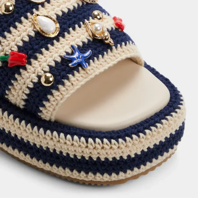 Corallo Pantolette, Plateau