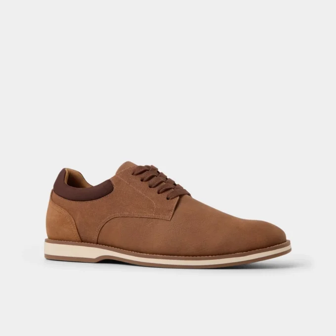 Corby Oxford-Schuh