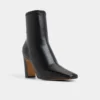 Cybele Stiefeletten, Blockabsatz