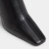 Cybele Stiefeletten, Blockabsatz