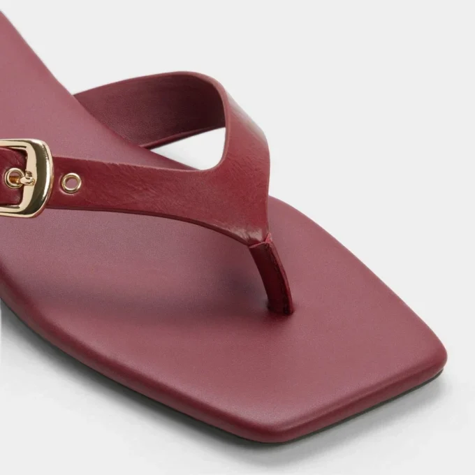 Leonnia Flip-Flop