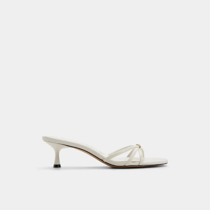 Madalyn Pantolette mit Kitten-Absatz, Kitten-Absatz