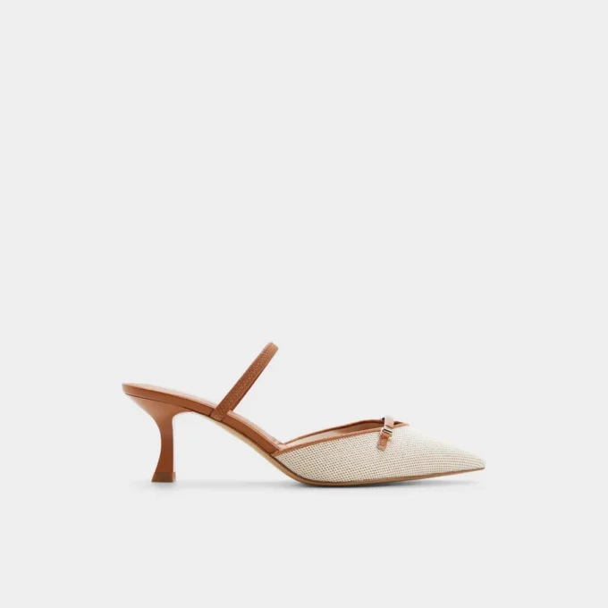 Nailah Slingback-Absatz, Kitten-Absatz