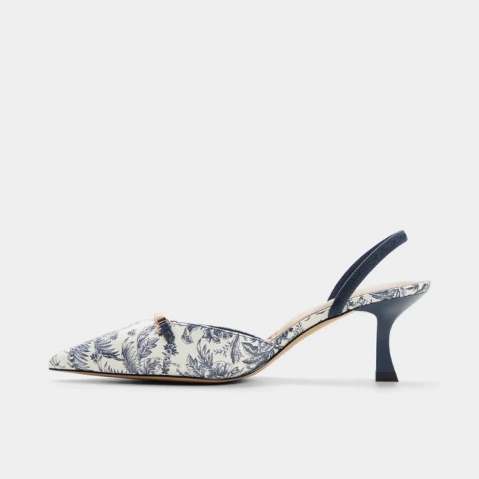 Nailah Slingback-Absatz, Kitten-Absatz