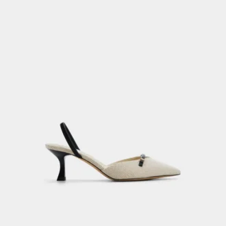 Nailah Slingback mit Kitten-Absatz, Kitten-Absatz