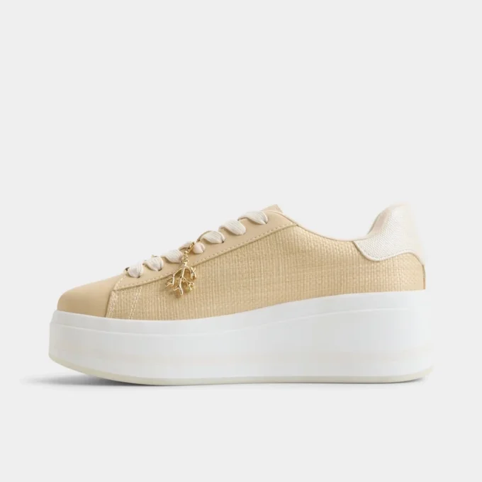 Solair Sneaker, Plateau
